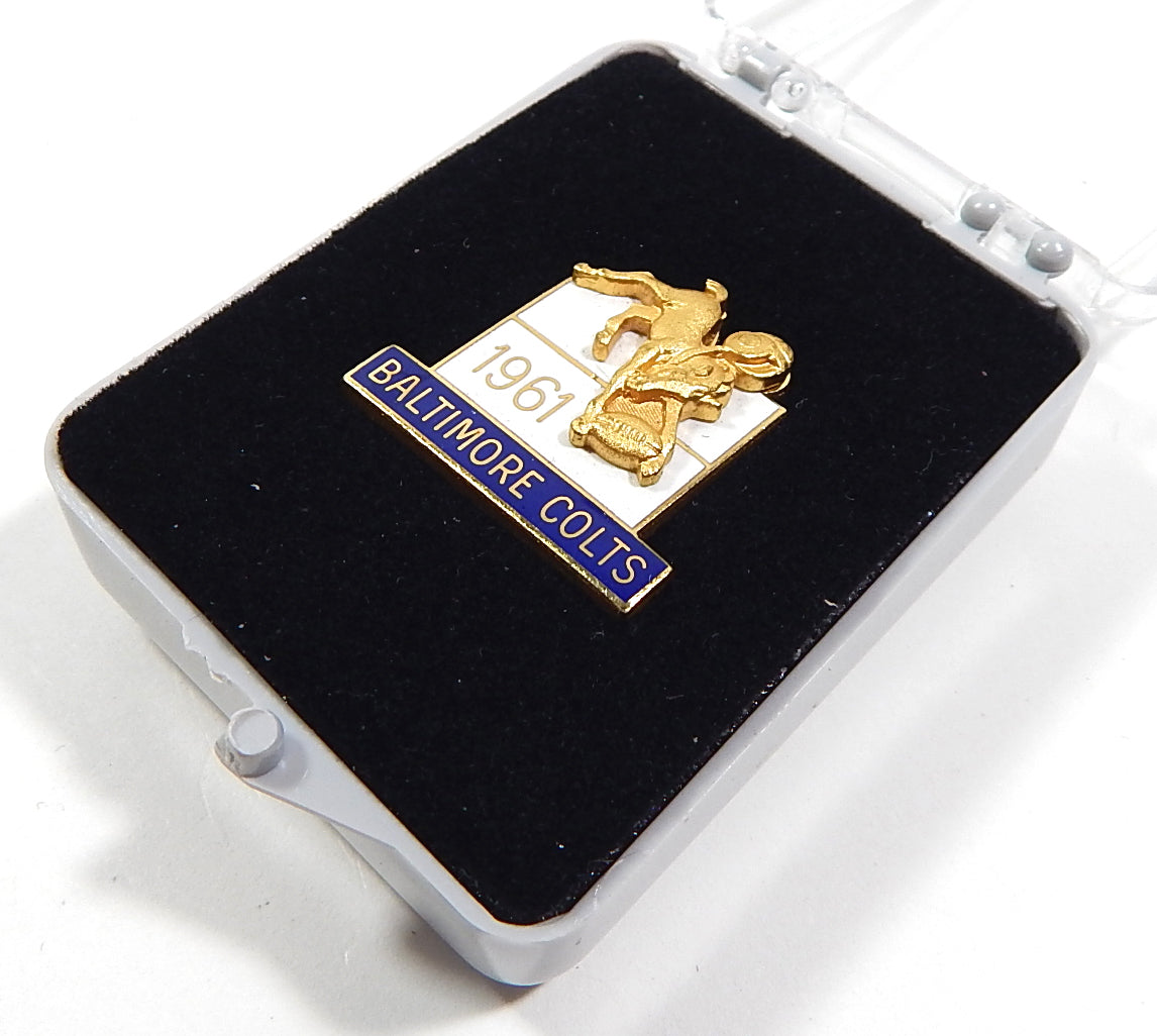1961 Baltimore Colts Vintage NFL Lapel Press Pin In Original Case Pic2