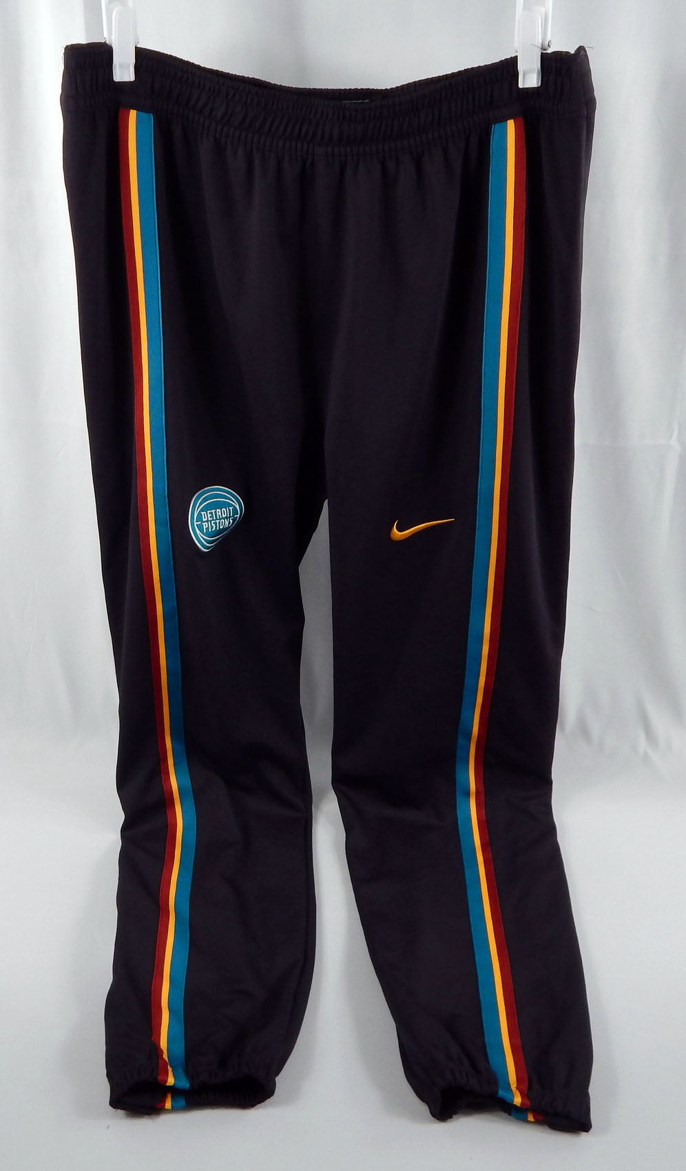2025-26 Detroit Pistons Tobias Harris #12 Game Used Black Warm Up Pants XL 3902