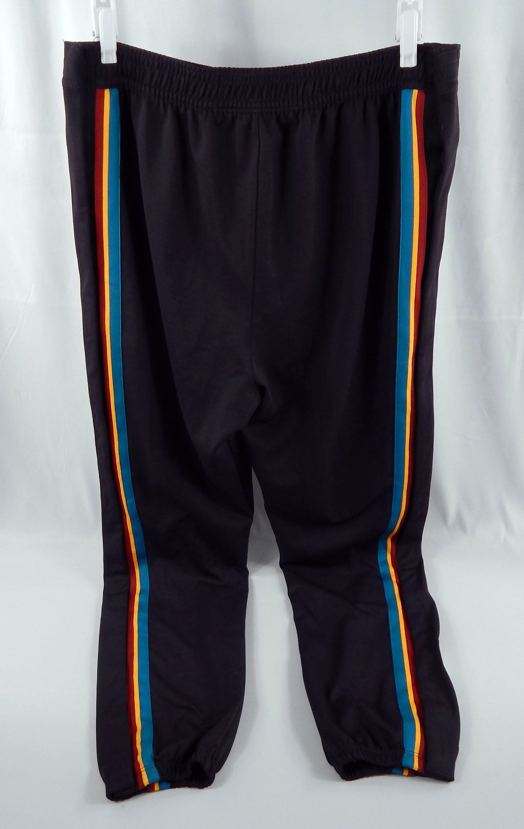 2025-26 Detroit Pistons Tobias Harris #12 Game Used Black Warm Up Pants XL 3902 Pic2