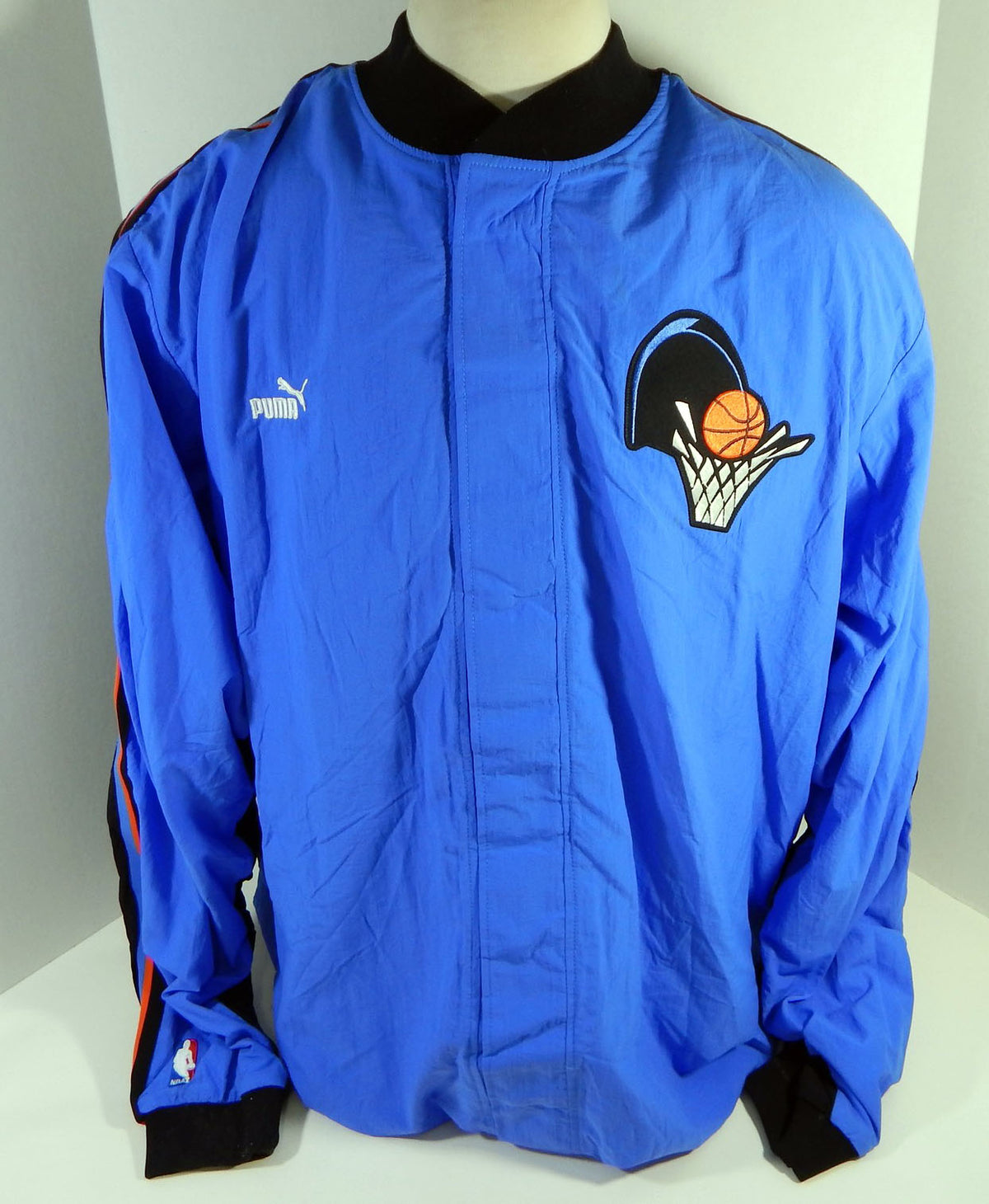 2000-01 Cleveland Cavaliers Game Issued Blue Warm Up Jacket 48 158