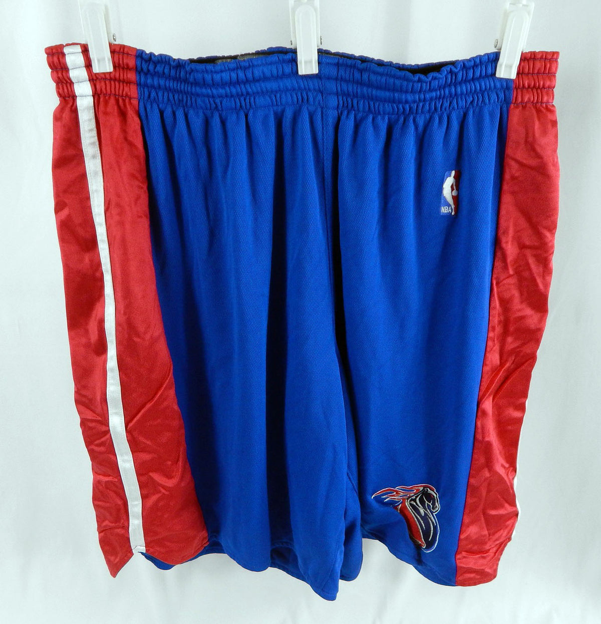 2003-04 Detroit Pistons Tremaine Fowlkes #24 Game Used Blue Basketball Shorts 46