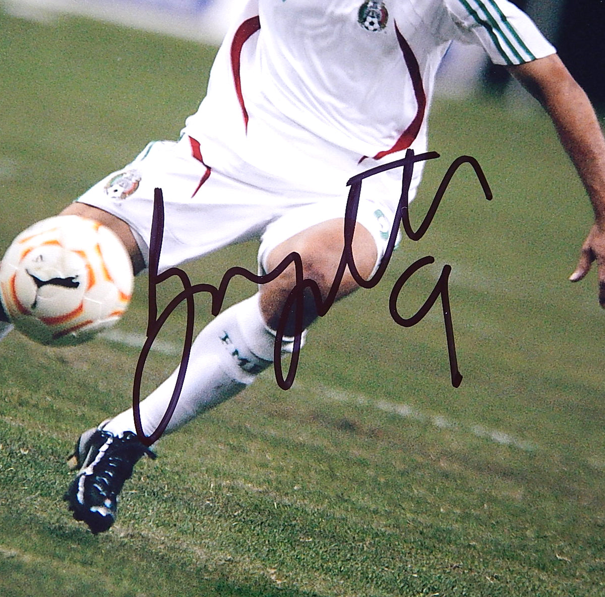 Jared Borgetti Signed 8x10 Photo Soccer Football Auto Autograph Pic2
