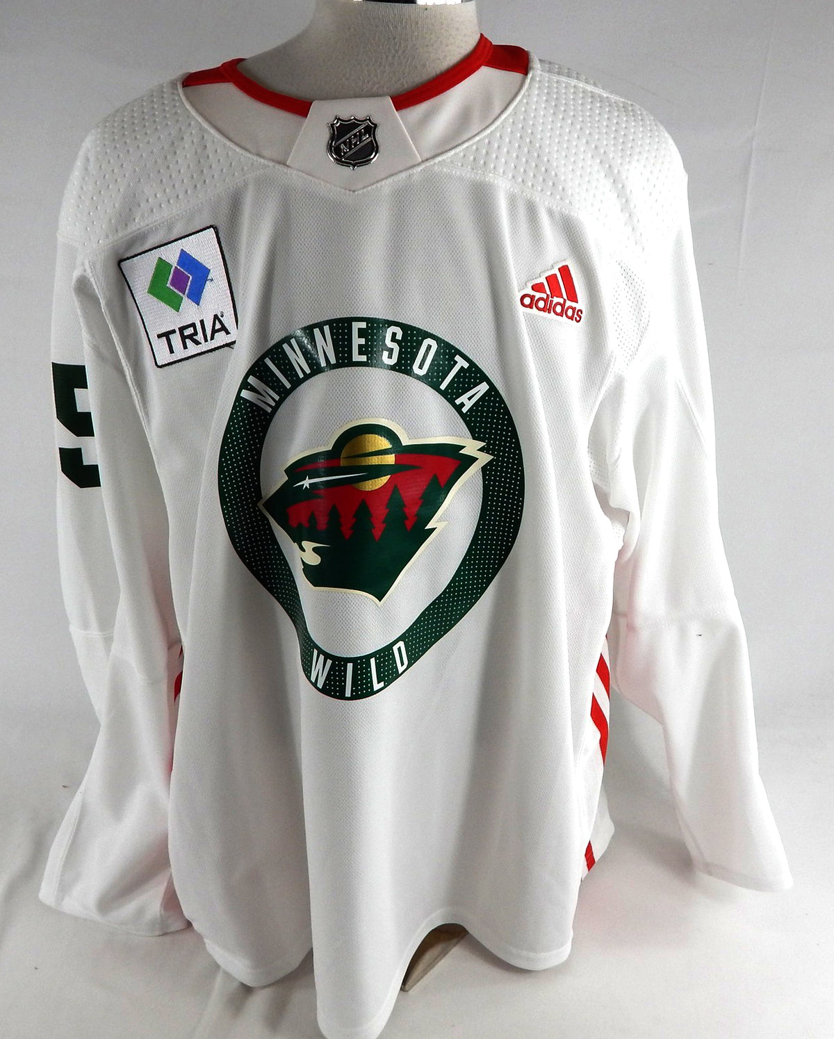 2022-24 Minnesota Wild Mason Shaw #15 Game Issued P Used White Practice Jersey 9 Pic2