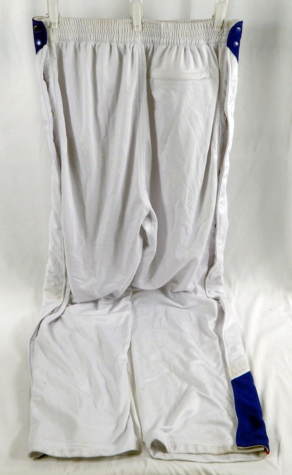 2004-05 Detroit Pistons Elden Campbell #41 Game Used White Warm Up Pants 3XLT Pic2