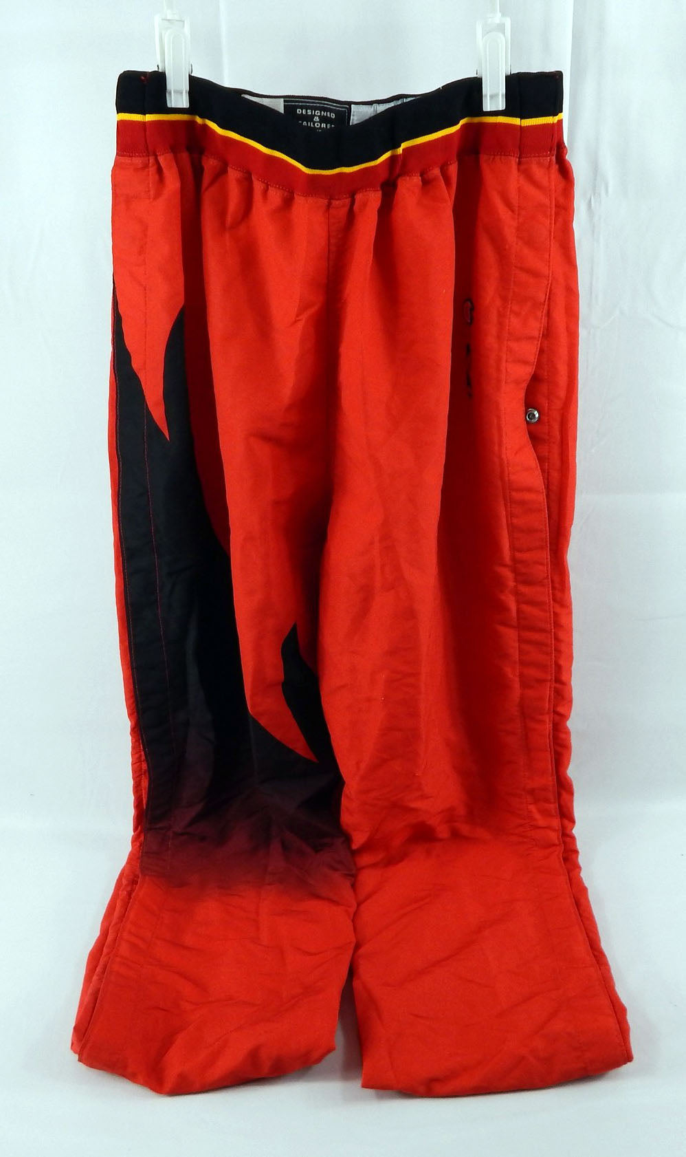 1996-97 Atlanta Hawks #46 Game Used Red Warm Up Pants 38 221