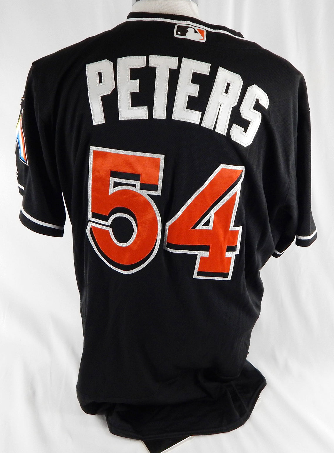 2012-18 Miami Marlins Dillon Peters #54 Game Used Black Jersey 46 002 Pic2