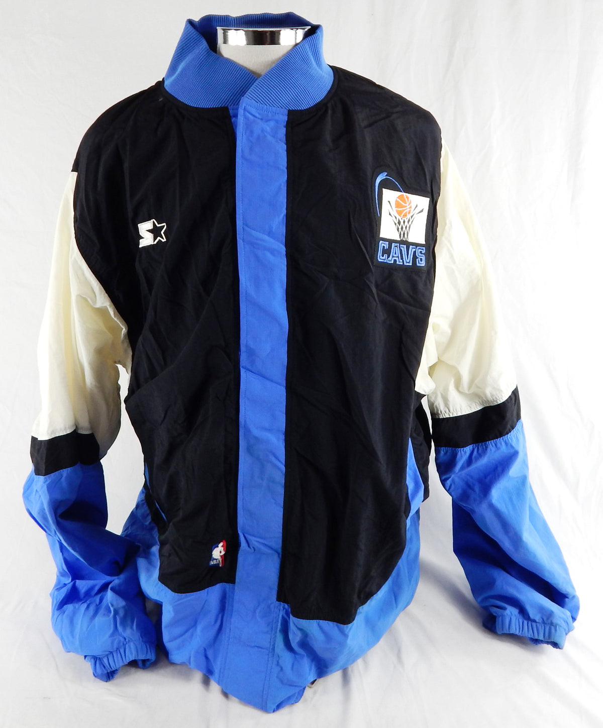 1997-98 Cleveland Cavaliers Game Issued Black Warm Up Jacket 54 663
