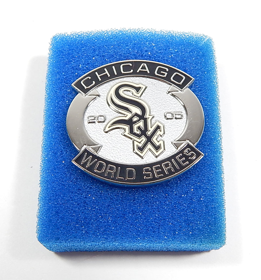 2005 Chicago White Sox MLB World Series Vintage Press Pin In Original Case