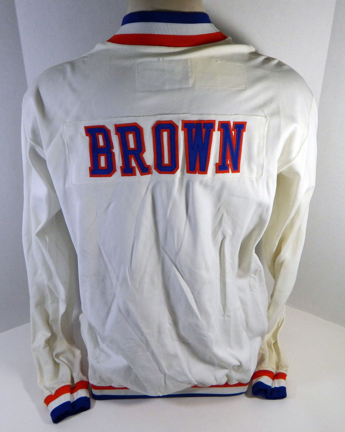 1990-91 Cleveland Cavaliers Chucky Brown #52 Game Issued White Warm Up Jacket 6 Pic2