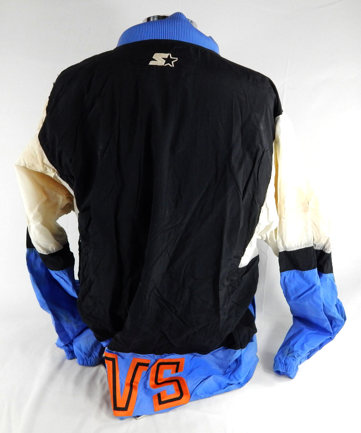 1997-98 Cleveland Cavaliers Donyell Marshall #33 Game Used Black WarmUp Jacket 8 Pic2