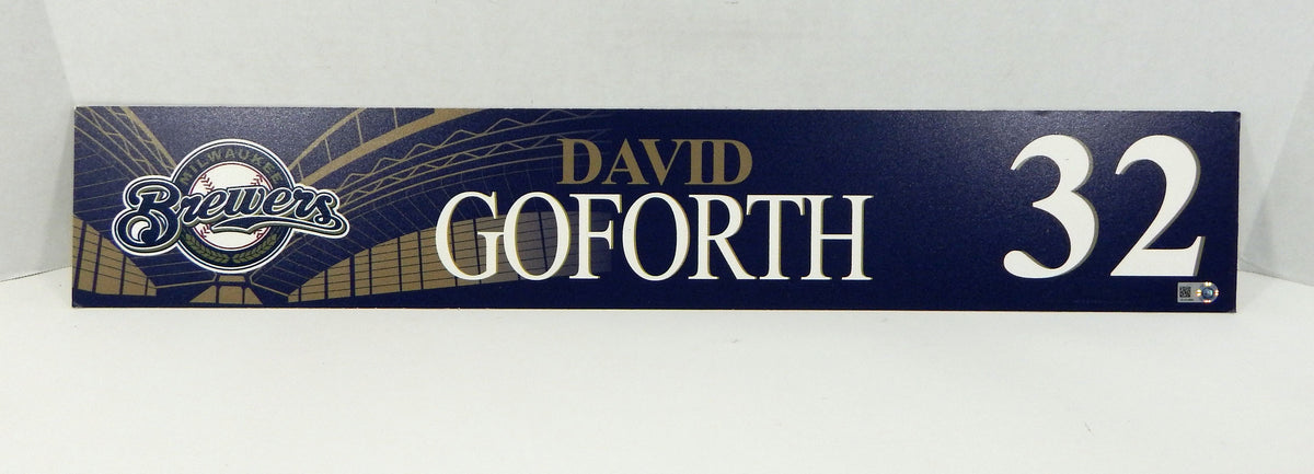 2016 Milwaukee Brewers David Goforth #32 Game Issued Navy Locker Plate BREW359