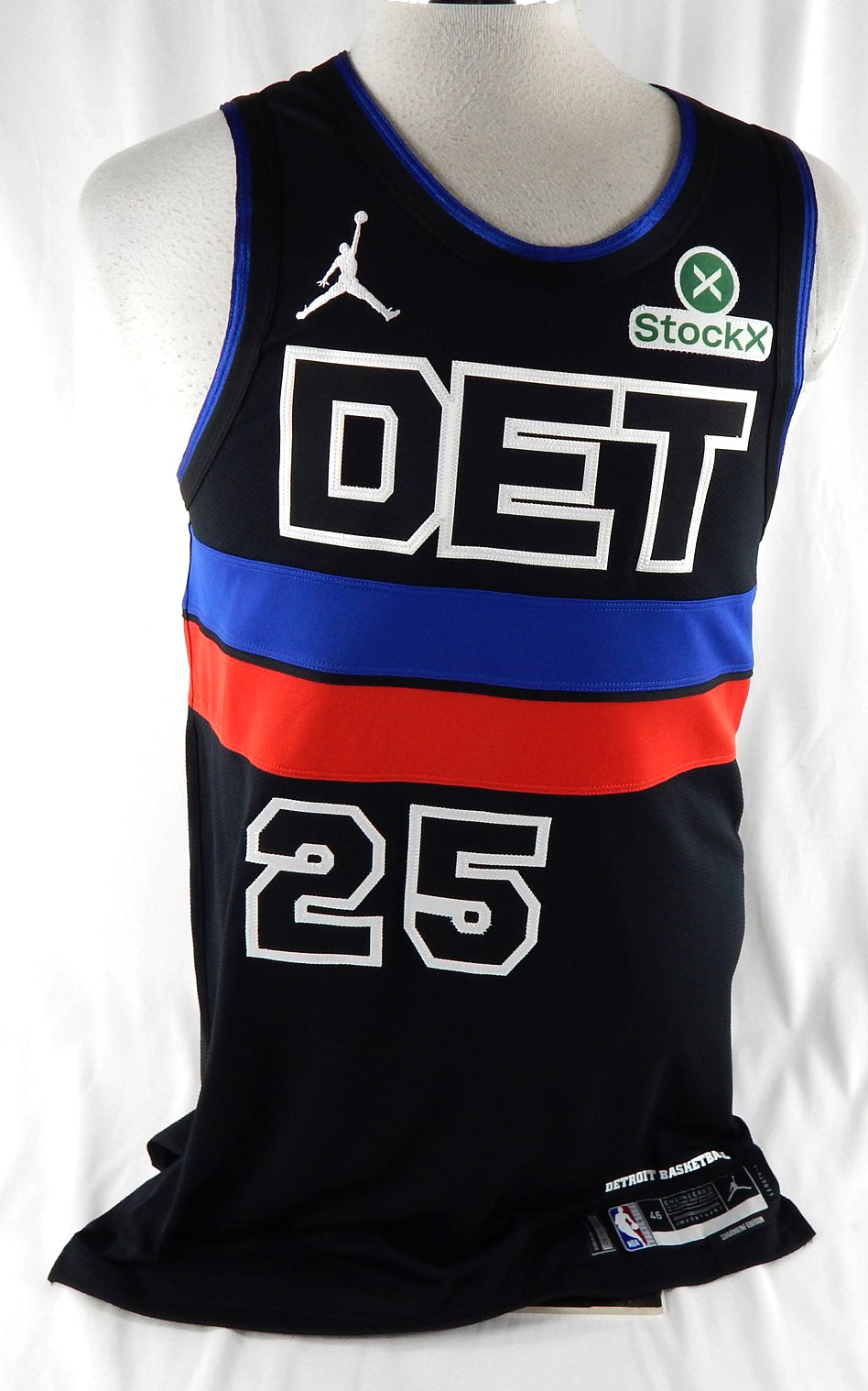 2025-26 Detroit Pistons Marcus Sasser #25 Game Used Black Jersey STT 11/28 1