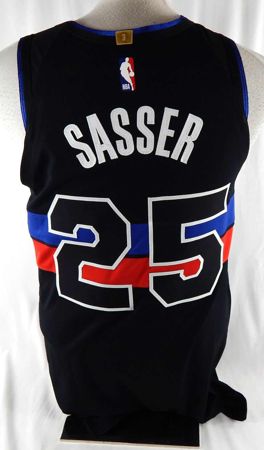 2025-26 Detroit Pistons Marcus Sasser #25 Game Used Black Jersey STT 11/28 1 Pic2