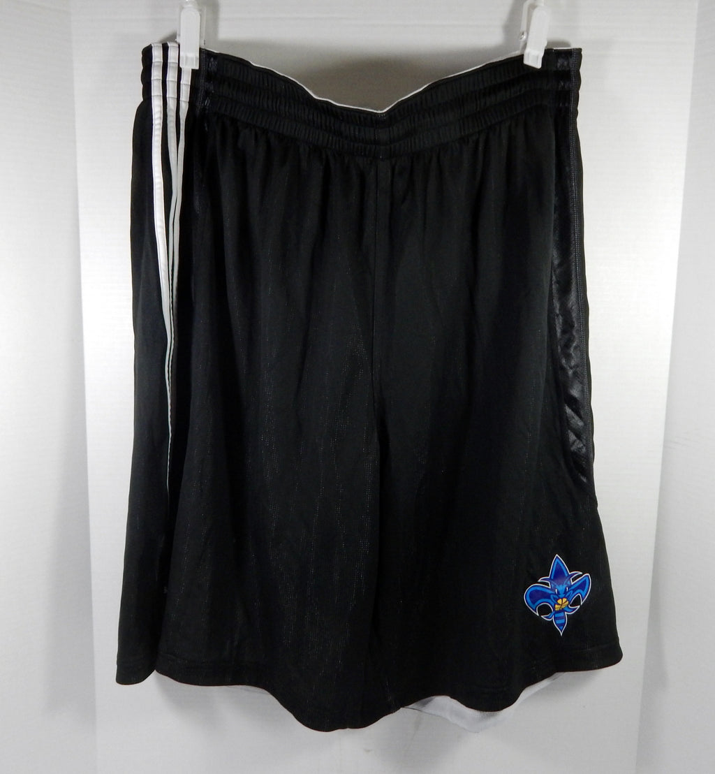 2010-11 New Orleans Hornets Team Issued Black Shorts 4XL DP58089