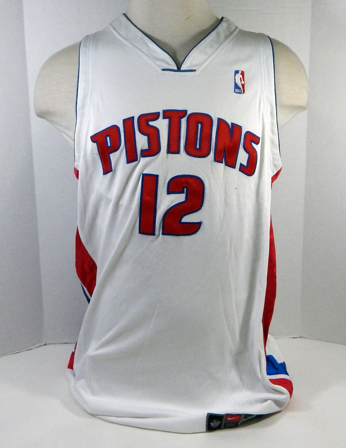 2002-03 Detroit Pistons Michael Curry #12 Game Used White Jersey 52 DP15927 Pic2