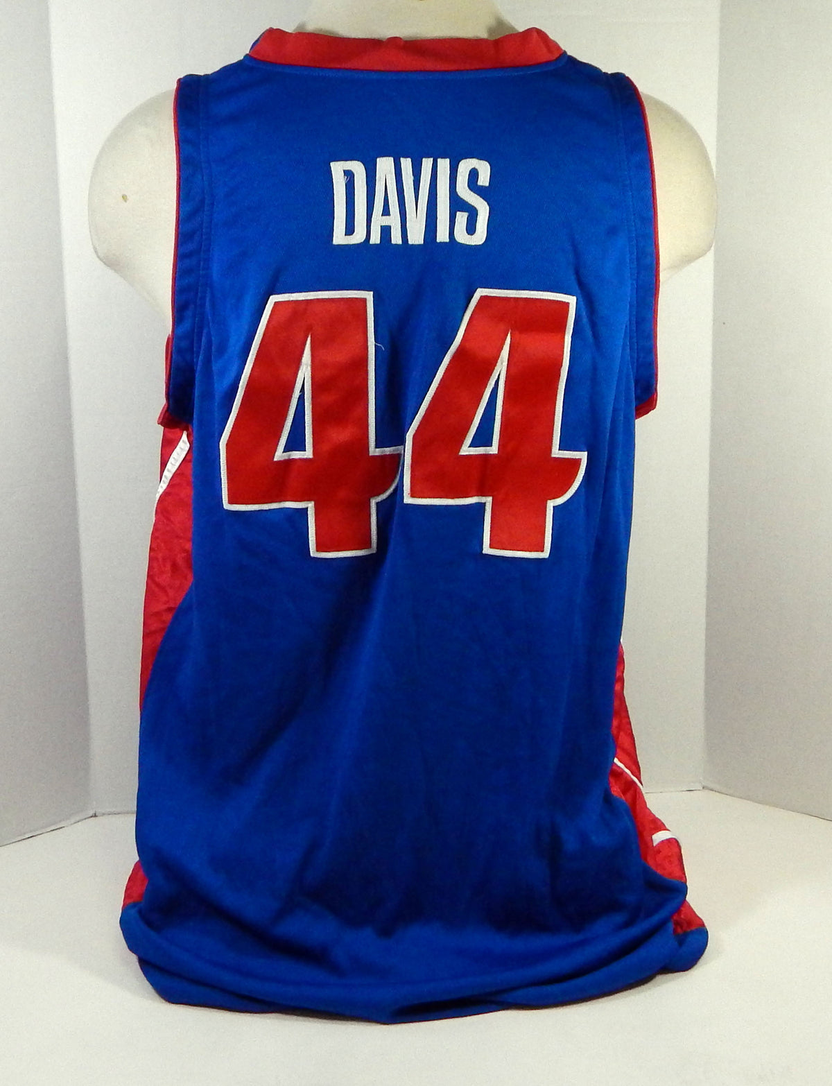 2002-03 Detroit Pistons Hubert Davis #44 Game Used Blue Jersey 54 DP15930