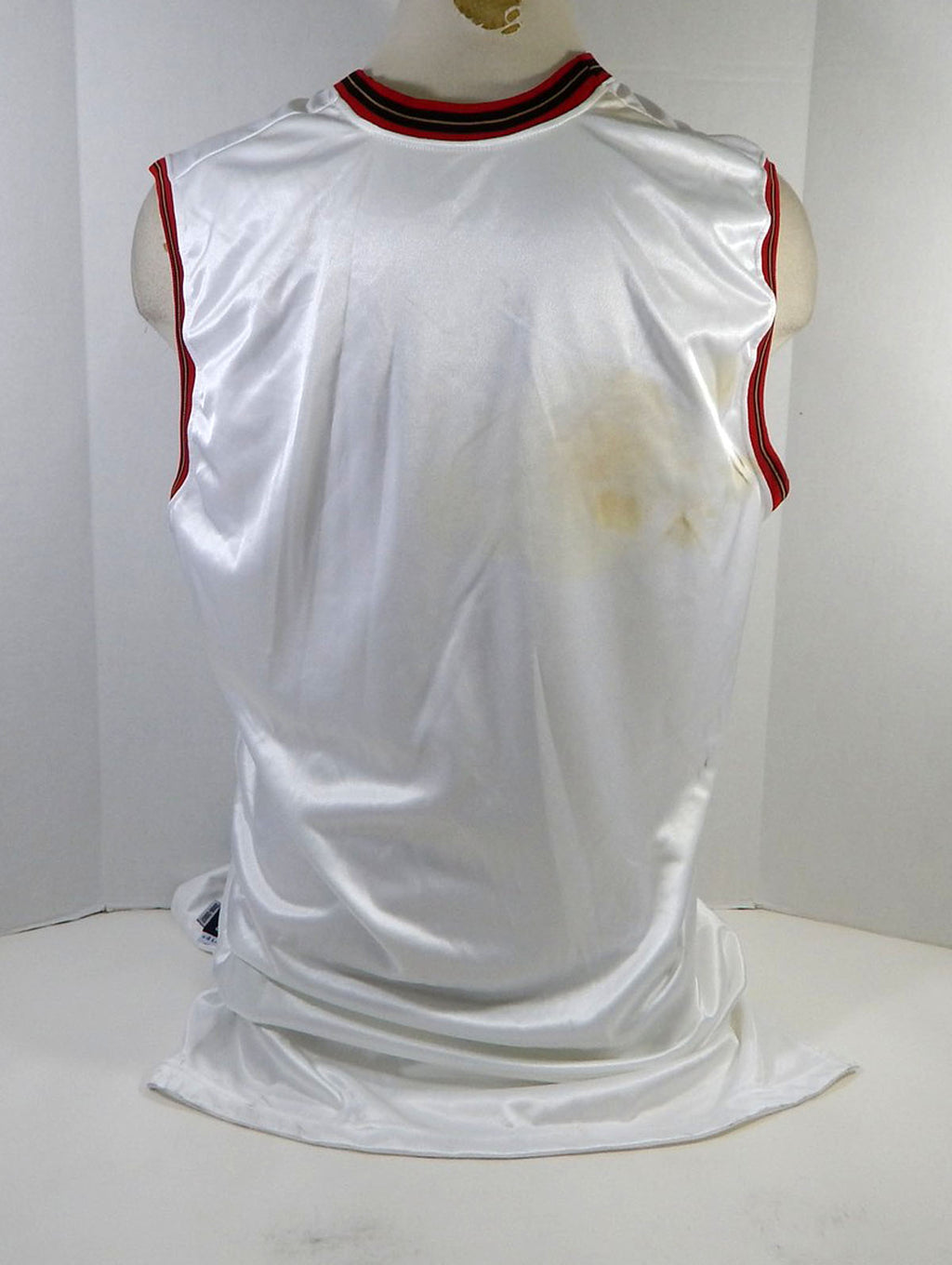 2006-07 Philadelphia 76ers Blank Game Issued White Jersey 52 + 4 L 31 Pic2
