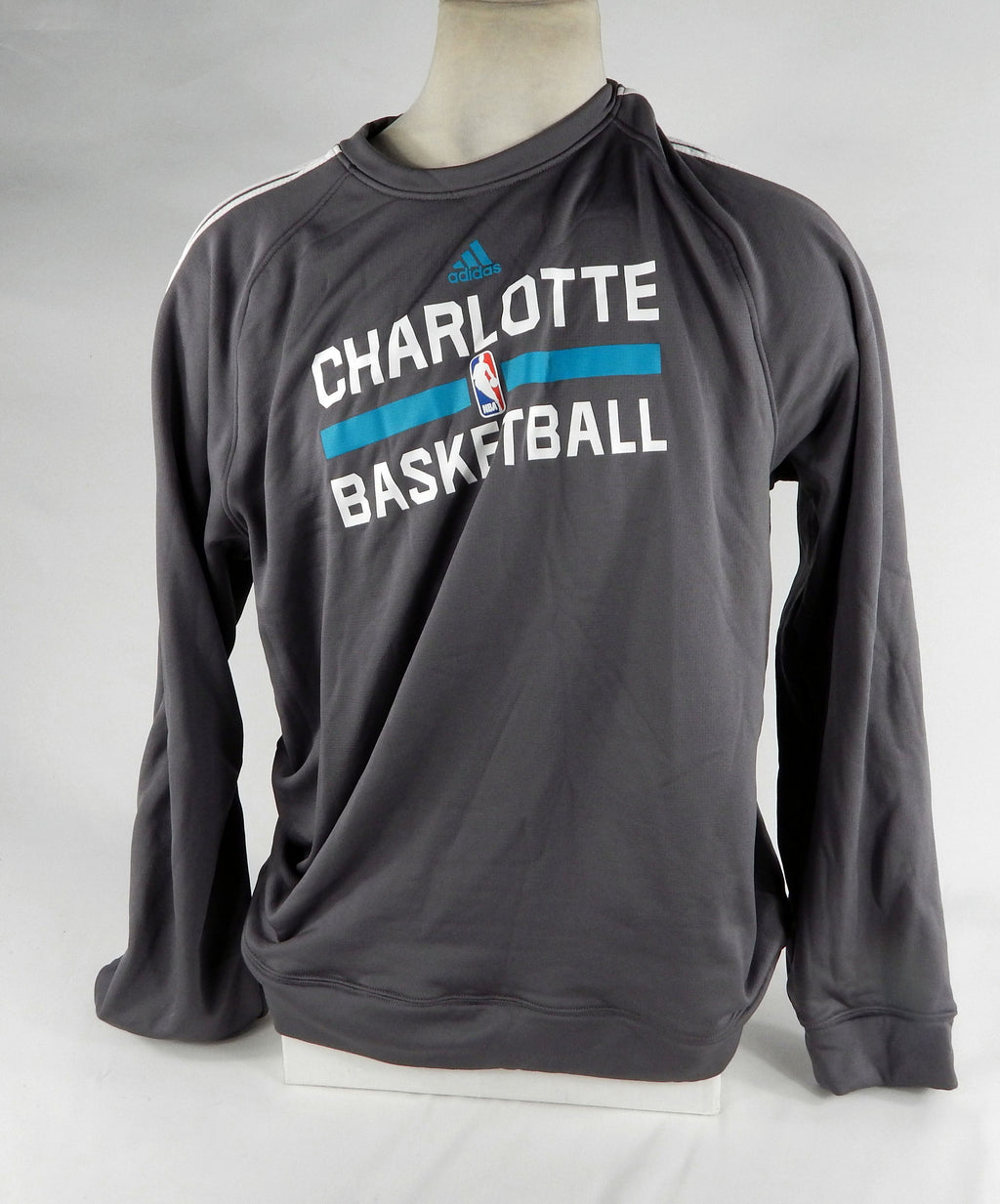 2013-14 Charlotte Hornets Team Issued Grey Crewneck Sweatshirt XL+2 DP68611
