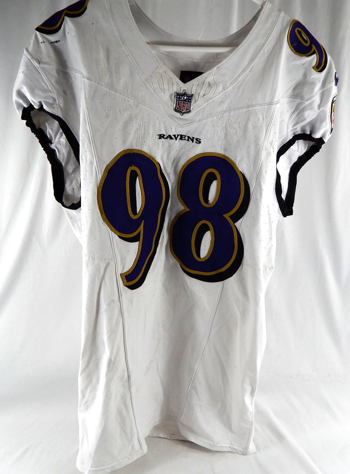 2023 Baltimore Ravens #98 Game Used White Jersey NR R 46 898