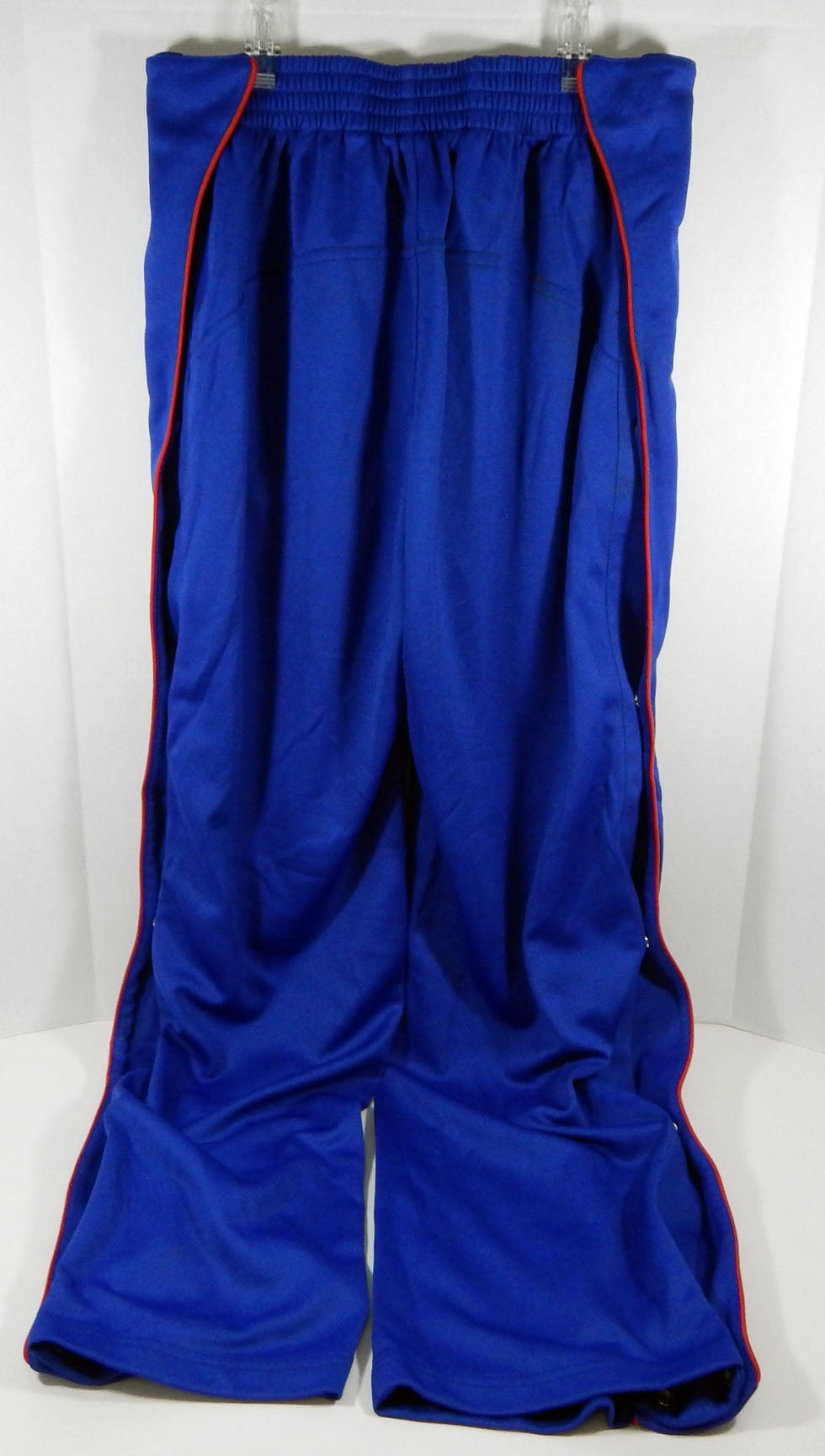 2004-05 Detroit Pistons Lindsey Hunter #10 Game Used Blue Game Pants HWC 61 Pic2