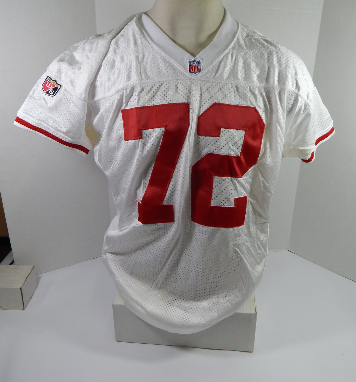 1995 San Francisco 49ers Oliver Barnett #72 Game Issued White Jersey 50 DP34397