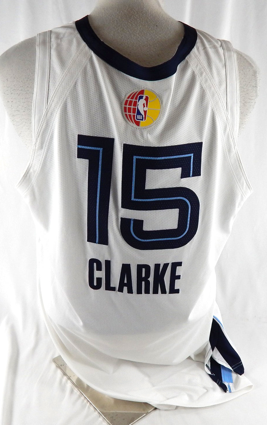 2025-26 Memphis Grizzlies Brandon Clarke #15 Game Issued White Jersey Assoc Pic2