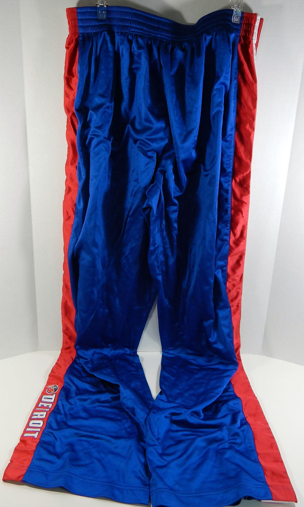 2002-03 Detroit Pistons #24 Game Used Blue Game Breakaway Pants 3XL DP09581 Pic2