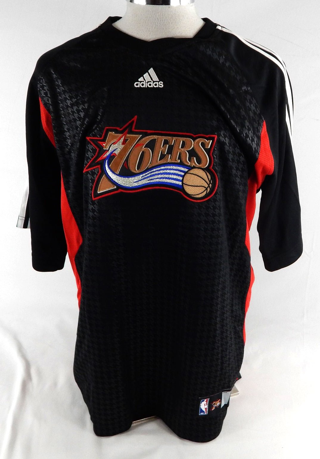 2007-08 Philadelphia 76ers Game Issued Black Shooting Shirt L 354