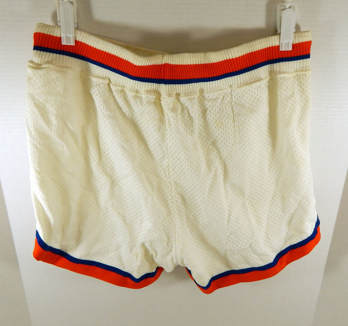 1980s Cleveland Cavaliers #33 Game Used White Shorts 34 DP29300 Pic2