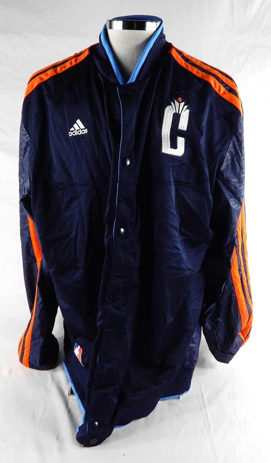 2012-13 Charlotte Bobcats Josh McRoberts #11 Game Used Blue Warm Up Jacket 3XL 5
