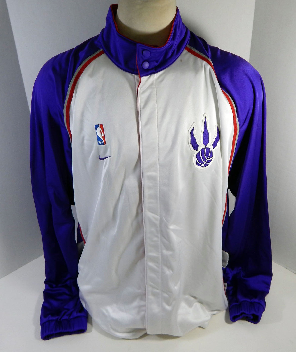2003-04 Toronto Raptors Game Issued Purple White Jacket 3XL DP16270 Pic2