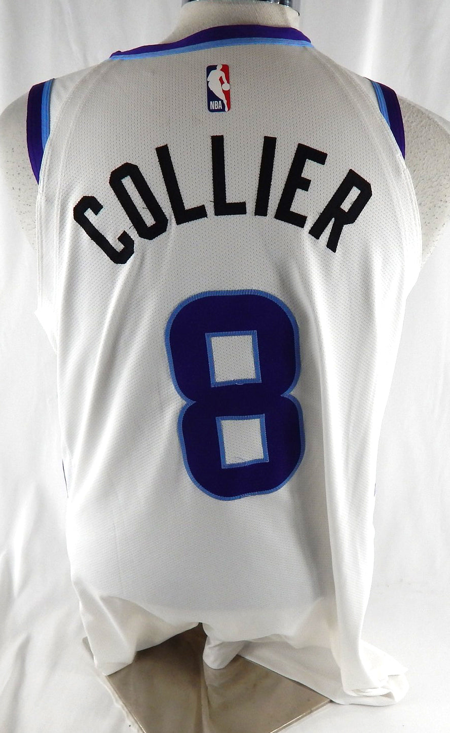 2025-26 Utah Jazz Isaiah Collier #8 Game Used White Jersey Association  16 Pts Pic2
