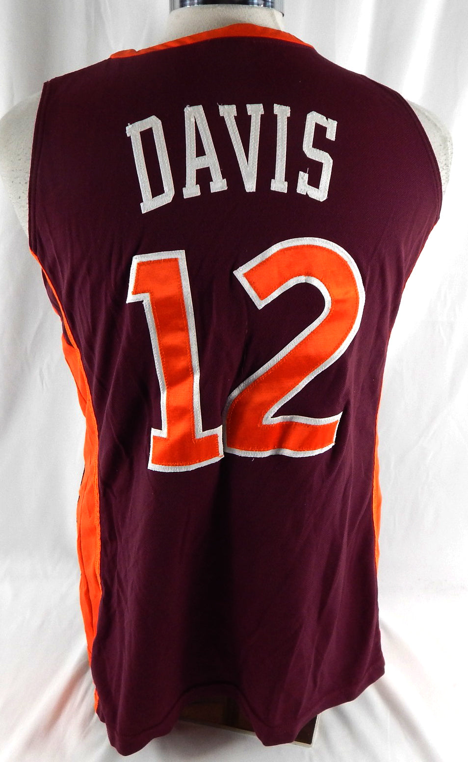 2010-11 Virginia Tech Hokies Nikki Davis #12 Game Used Maroon Jersey Basketball Pic2