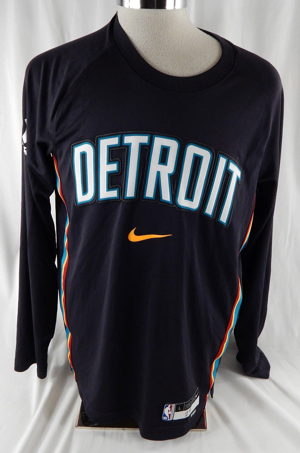 2025-26 Detroit Pistons Daniss Jenkins #24 Game Used Black Shooting Shirt City 3