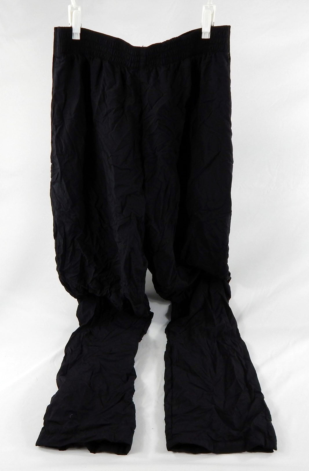 1999-01 Cleveland Cavaliers #4 Game Used Black Warm Up Pants 44 747 Pic2