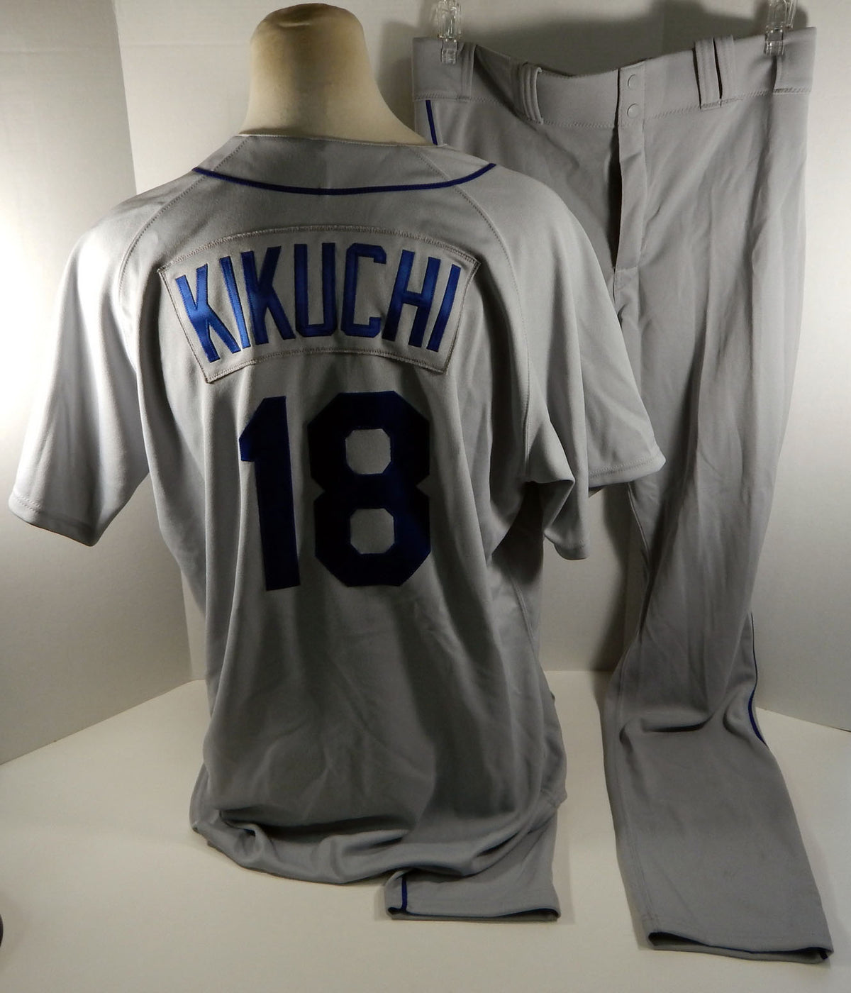 2019 Seattle Mariners Yusei Kikuchi #18 Game Issued Grey Jersey GU Pant 1989 TB