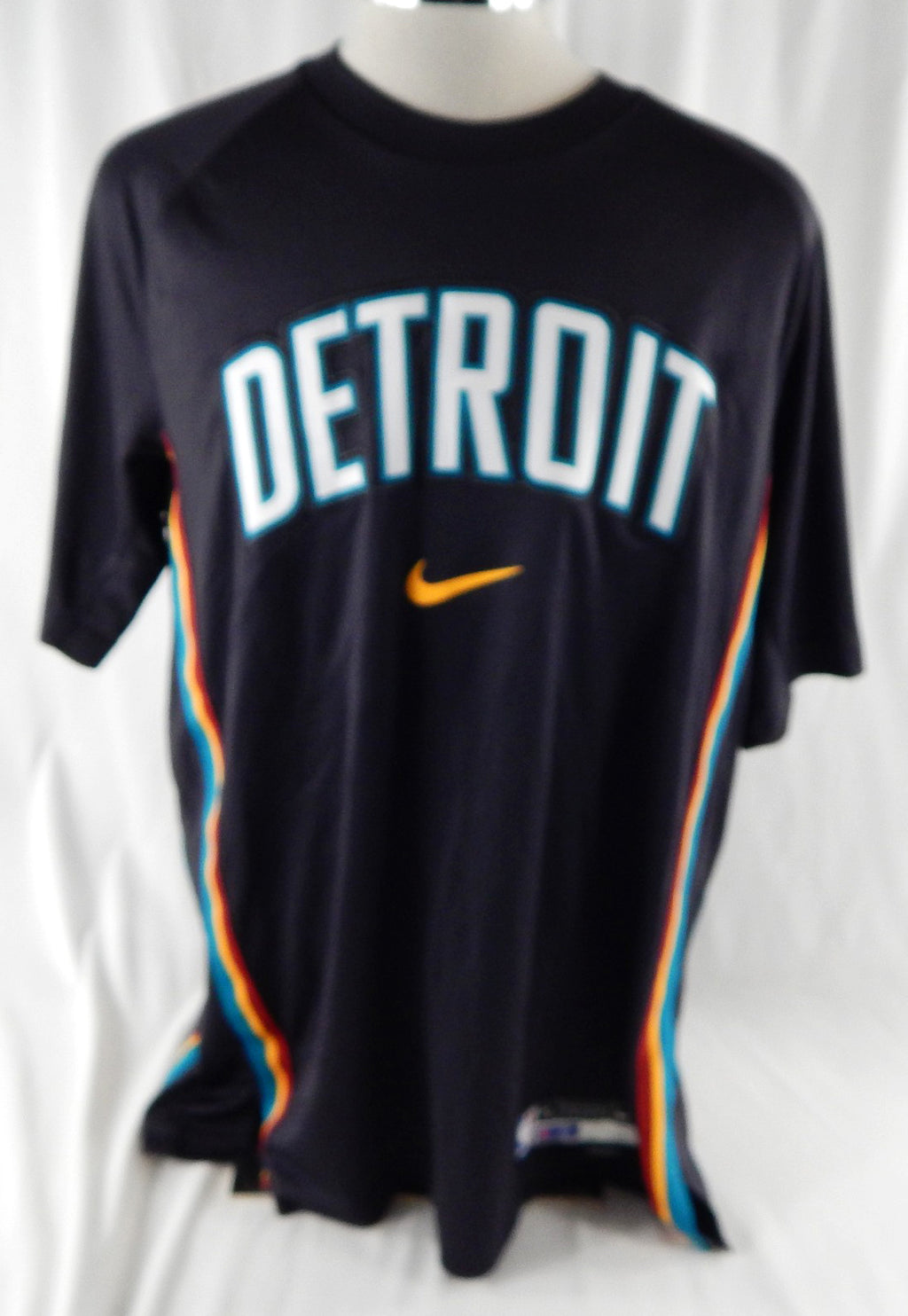 2025-26 Detroit Pistons Isaac Jones #13 Game Used Black Shooting Shirt City 4