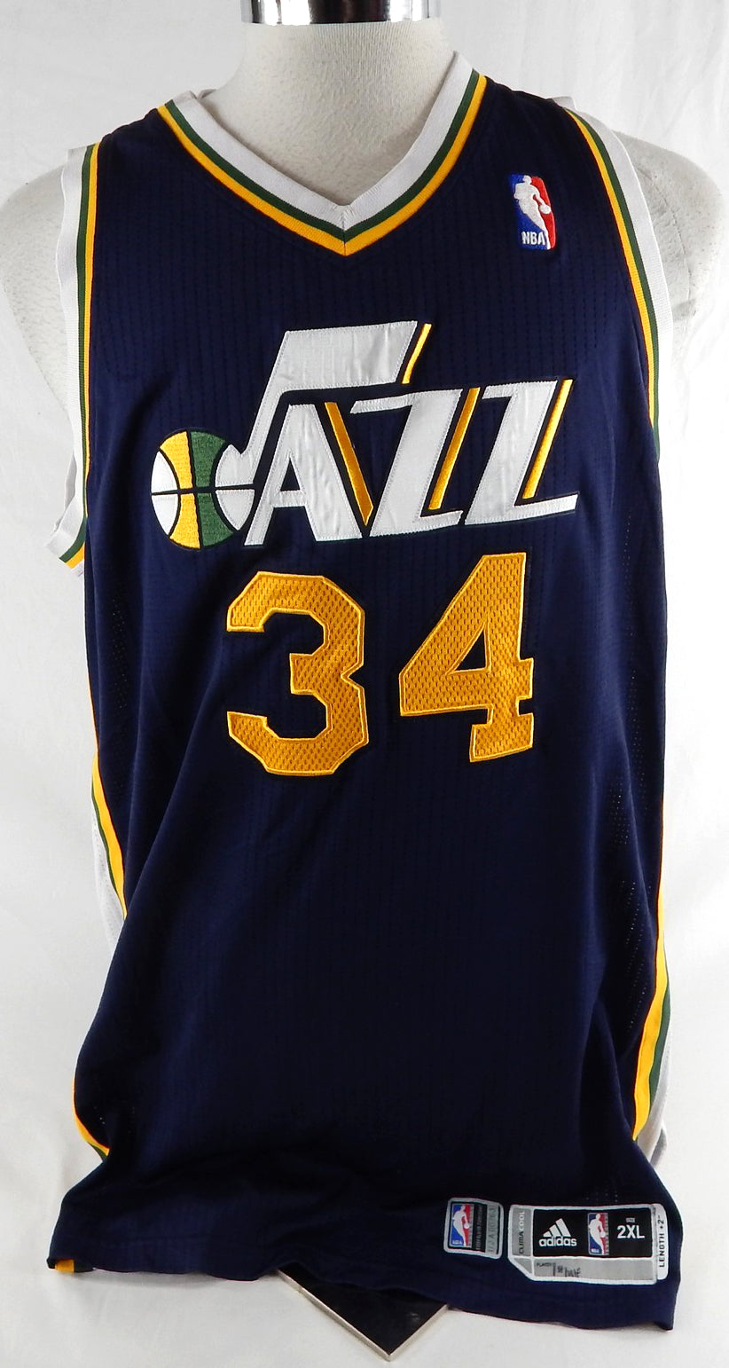 2011-12 Utah Jazz C.J. Miles #34 Game Used Navy Jersey 1st Half 2XL 774
