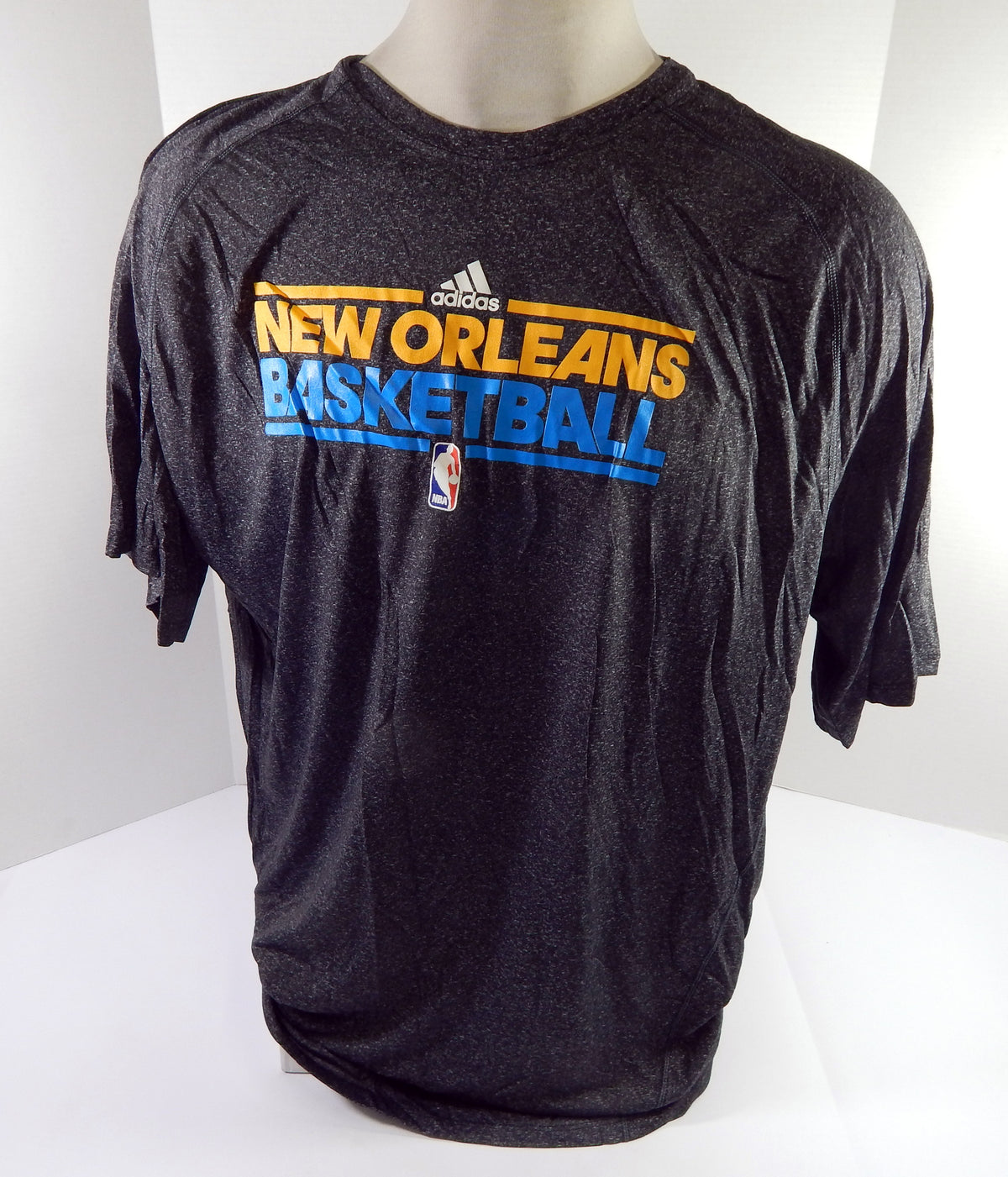2011-12 New Orleans Hornets Team Issued Grey Training T-Shirt 2XL DP52067