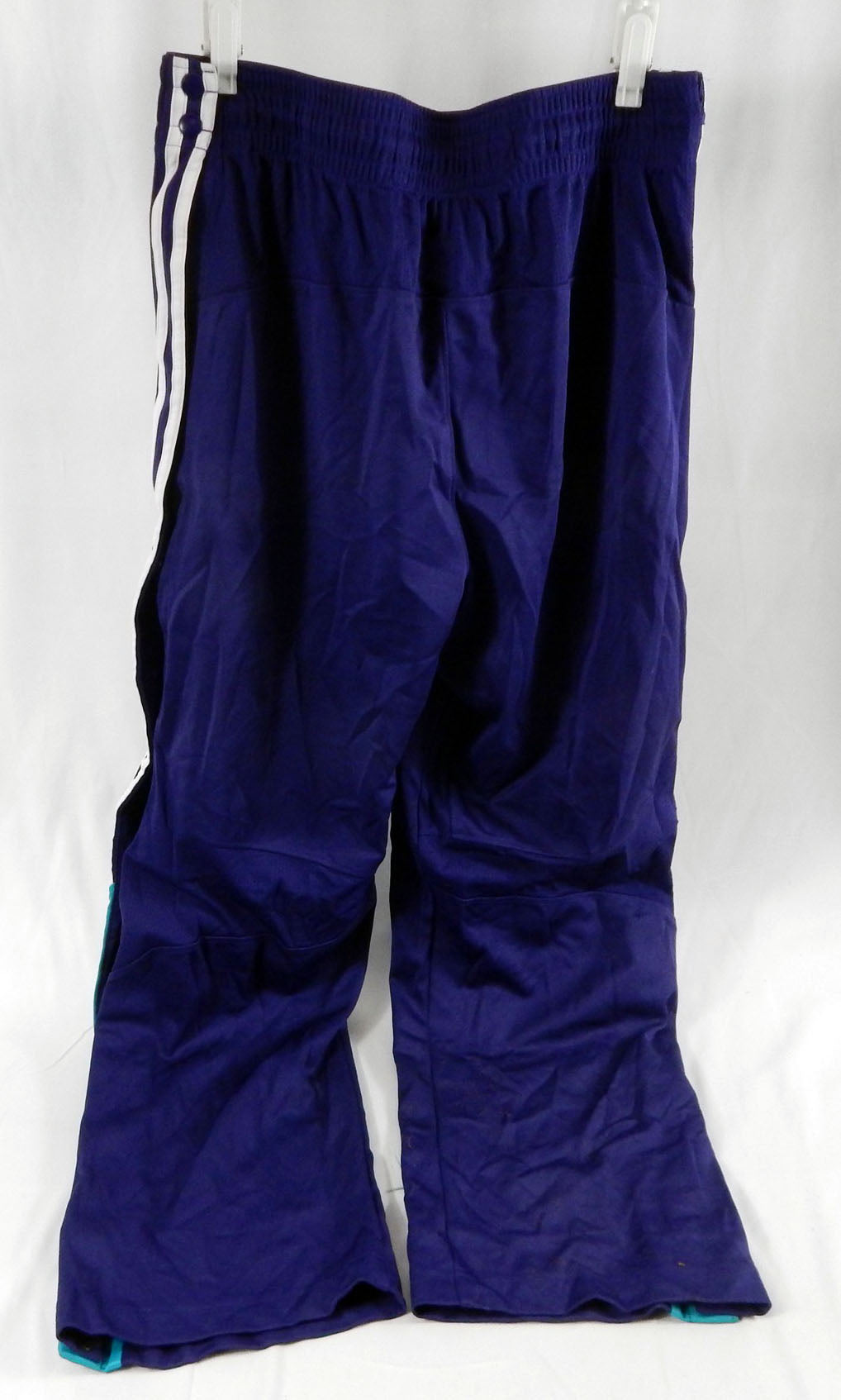 2014-15 Charlotte Hornets Kemba Walker #15 Game Used Navy Warm Up Pants L Pic2