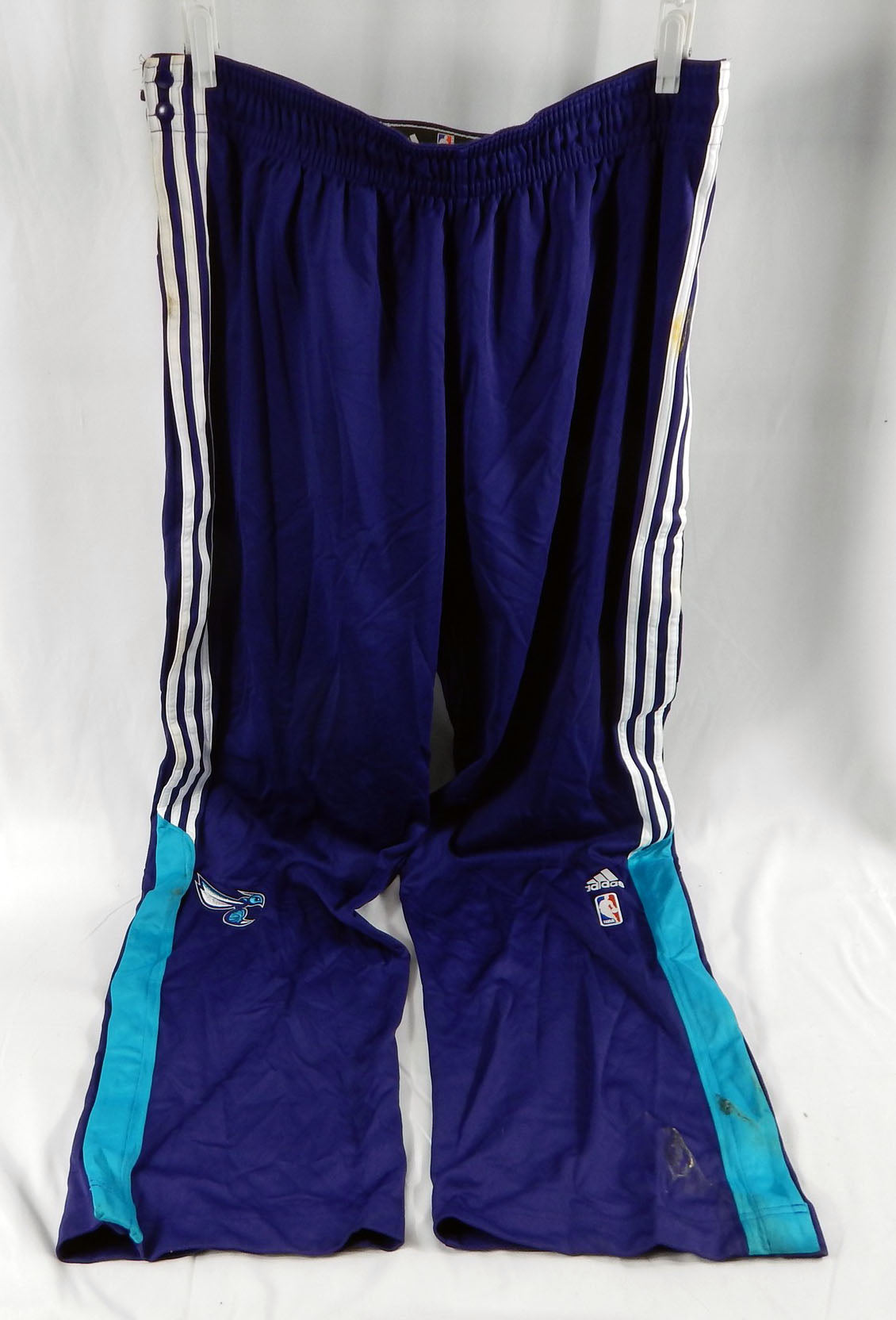 2014-15 Charlotte Hornets #41 Game Used Navy Basketball Warm Up Pants Size 3XL