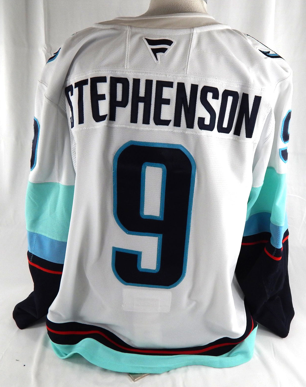 2024-25 Seattle Kraken Chandler Stephenson #9 Game Used White Jersey S 3 Bondo 5 Pic2