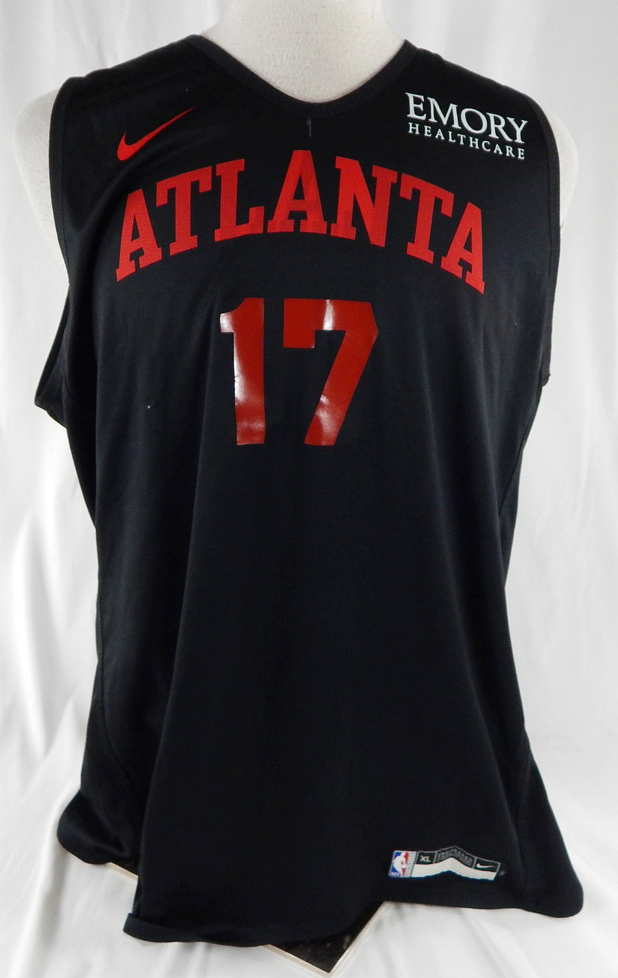 2025-26 Atlanta Hawks Onyeka Okongwu #17 Game Used Black Practice Jersey XL 964