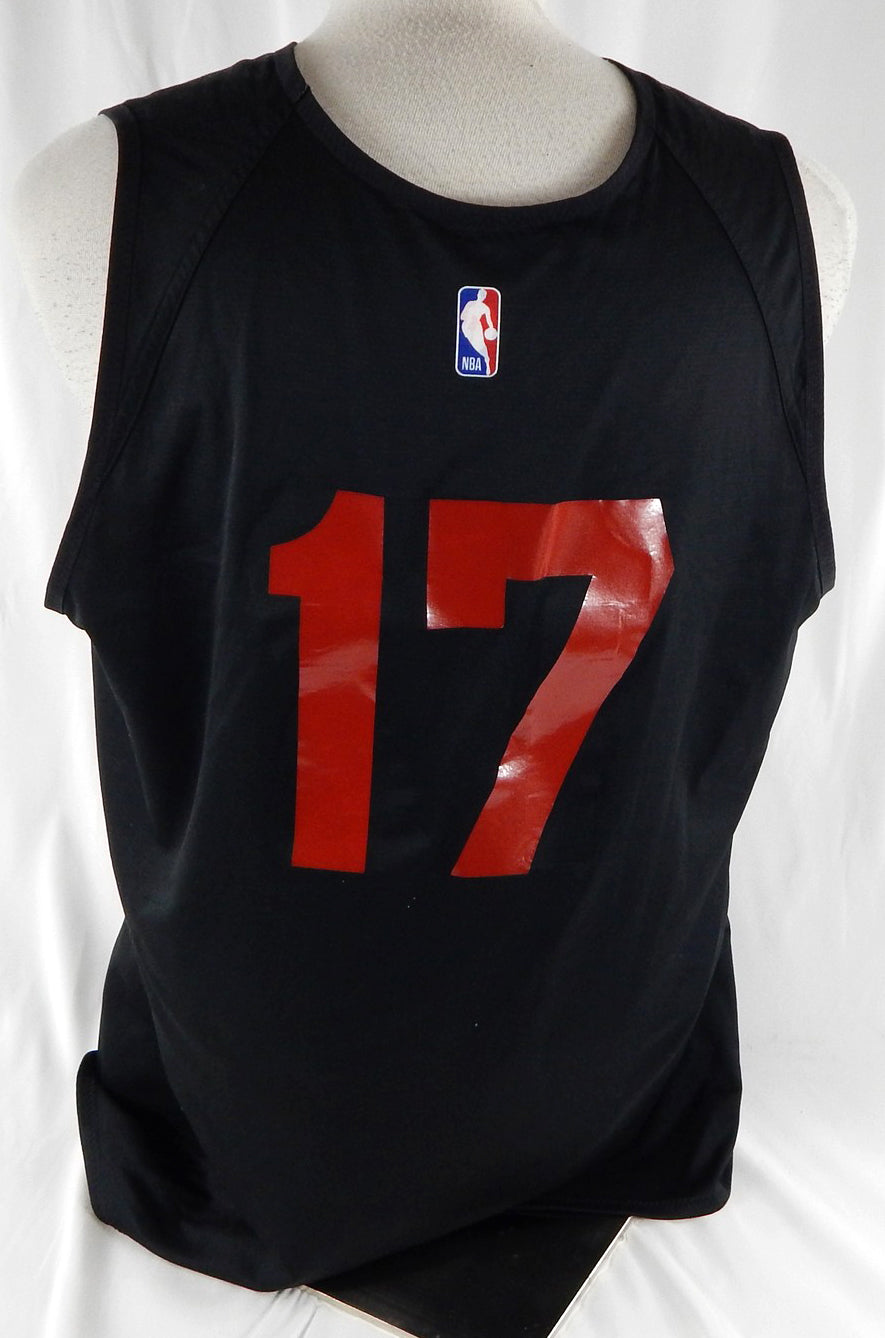 2025-26 Atlanta Hawks Onyeka Okongwu #17 Game Used Black Practice Jersey XL 964 Pic2