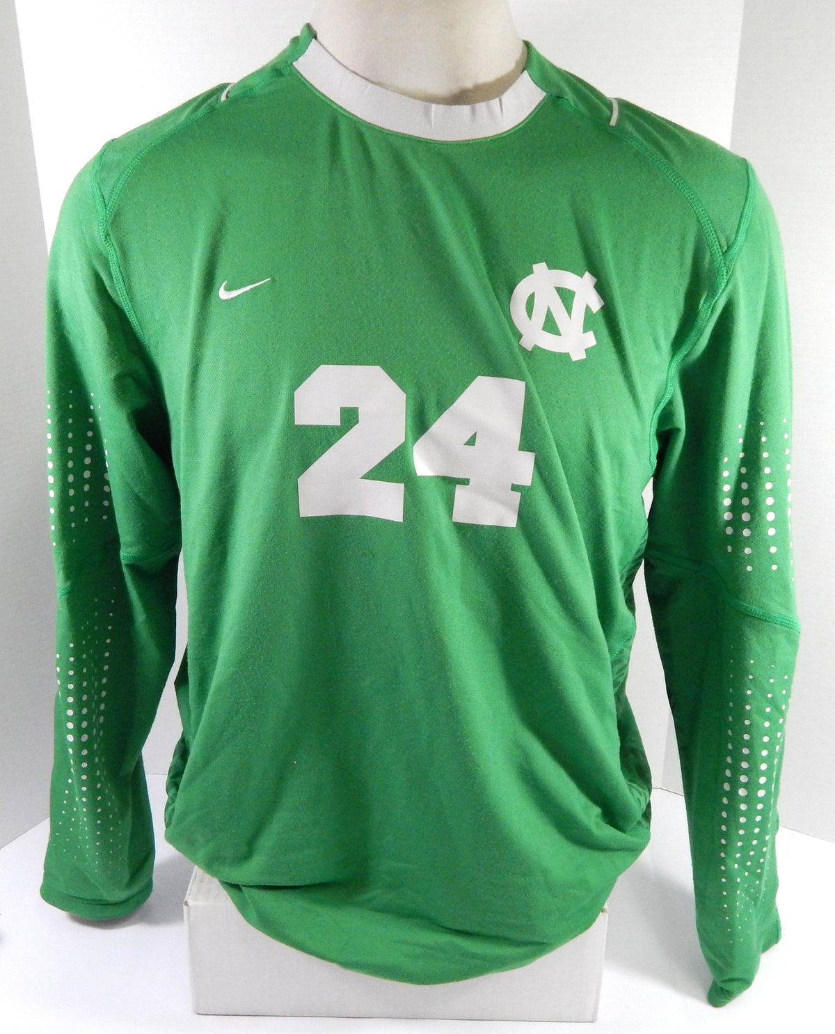 Womens Soccer North Carolina Tar Heels UNC #24 Game Used Green Goalie Jersey 9
