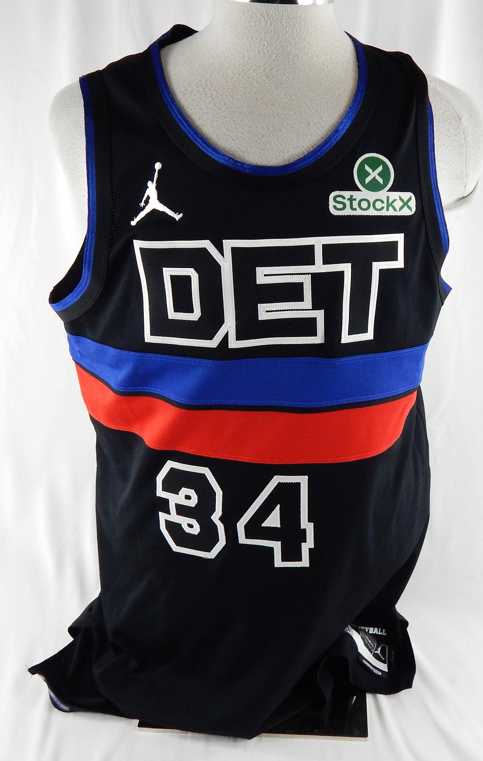 2025-26 Detroit Pistons Bobi Klintman #34 Game Used Black Jersey Statement 2 pt