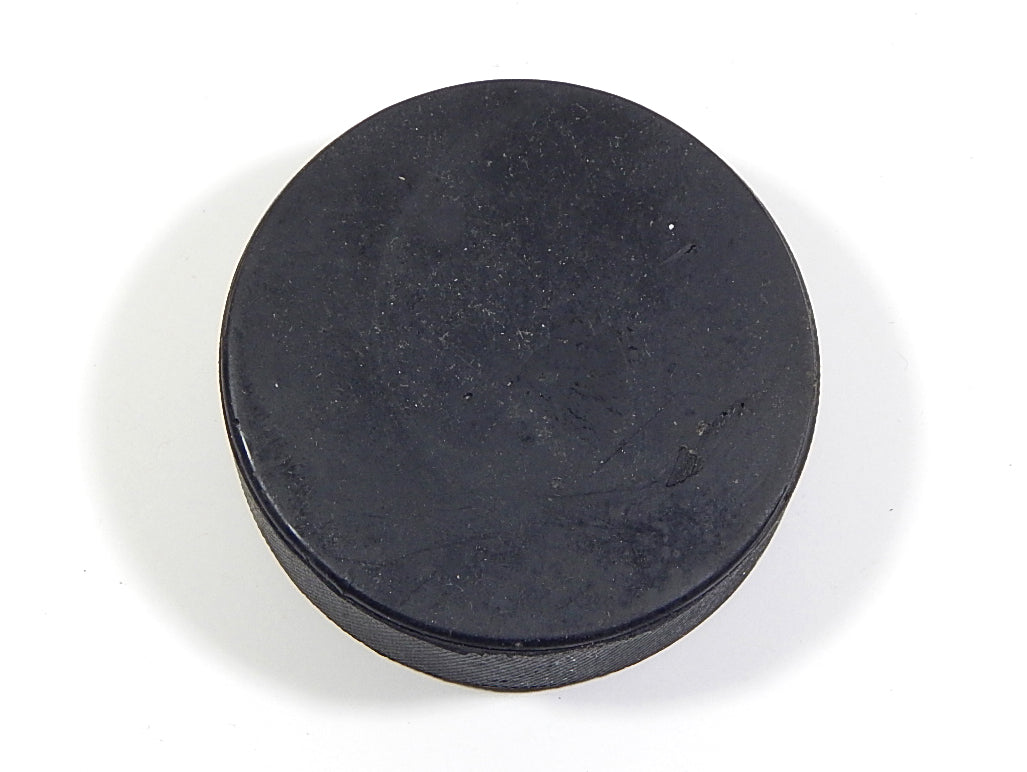 Detroit Red Wings Logo Vintage Hockey Puck Pic2