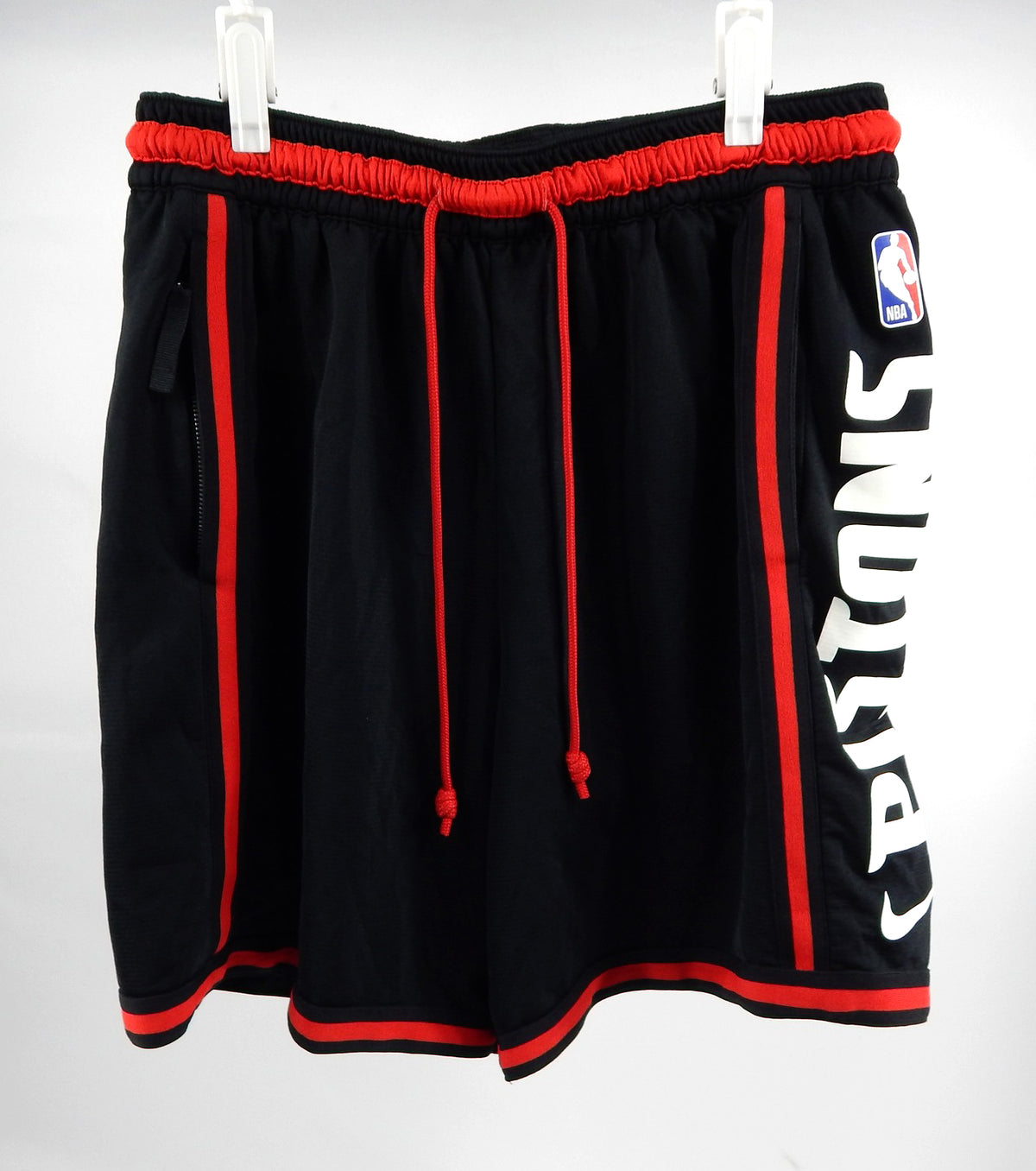 2023-24 Detroit Pistons Stanley Umude #17 Game Used Black Practice Shorts L 270