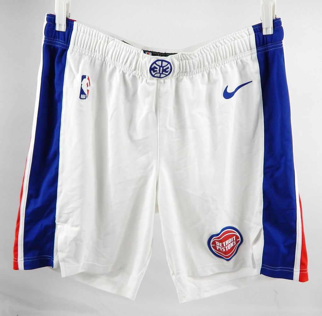 2022-23 Detroit Pistons Alec Burks #5 Game Used White Shorts 42 153