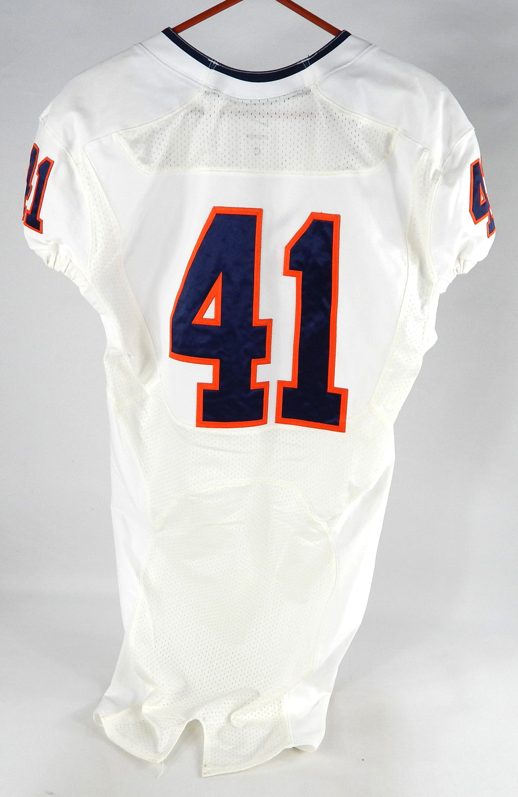 2015-17 Virginia Cavaliers #41 Game Used White Jersey Name Plate Removed 42 479 Pic2